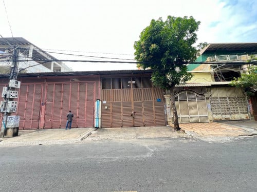 Warehouse For Sale- Toul Svayprey1
