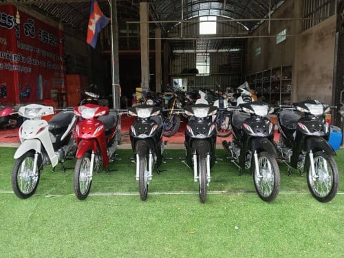 wave 026 ថ្មី​កេះ តម្លៃ​900$ បងប្អូន​ចង់​វ៉ៃ​ដូរ​ បង់​រំលោះ​បាន ថែម​ផ្លាក់​លេខ​ មួក​ សាំង​មួយ​ពេញ​