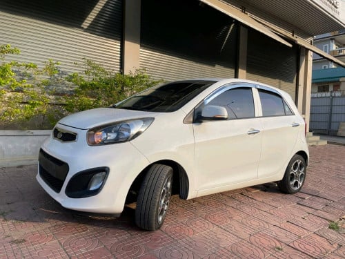 ឡានស្អាត់