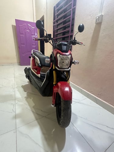 ម៉ូតូលក់មានកាត