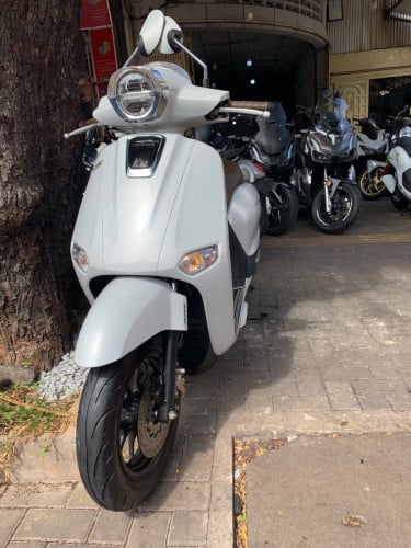 ម៉ូតូ​លក់​ប្រ​ញាប់​