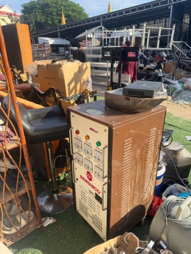 ម៉ាសុីនភ្លេីង