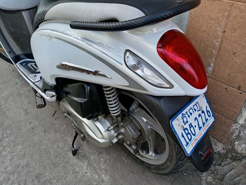 ម៉ូតូលក់ 013