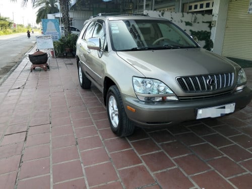 ឡានលក់០១ប៉ុង១ ផ្លាកលេខភ្នំពេញ2APឡានថ្មី