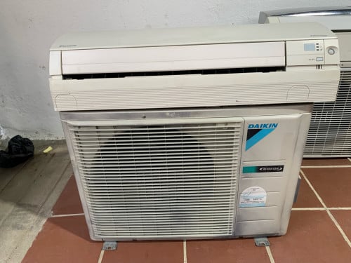 លក់Daikin inverter 1.5 សេស នៅសំនុំមិនធ្លាប់ជួសជុល ត្រជាក់ល្អ តេលេសុីន free តំលើងនៅភ្នំពេញ