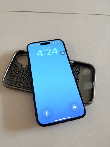 លក់ Iphone 16 Plus lock មិនប្រេីទ្រនាប់ ស៊ីម1