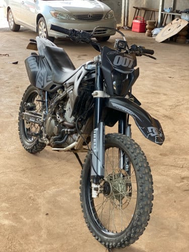 ម៉ូតូលក់ Kavasaki D Tracker