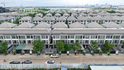 វីឡា LA បុរីជីបម៉ុង 60ម៉ែត្រ /​ LA for Sale, Chip Mong Land Landmark 60m, AEON3,