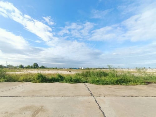 ដីលក់ ព្រលានថ្មី  ស្រុក កណ្តាលស្ទឹង / Land For Sale, Kandal Steung, new Airport