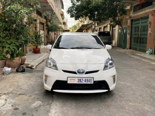 ឡានលក់ Prius ឆ្នាំ012 បអ់សិន3 ឡានស្អាត់