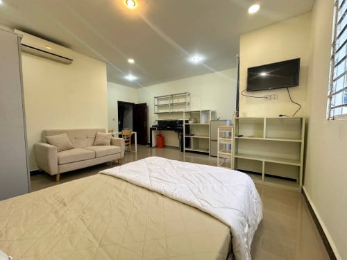 🍀Cozy Studio room for rent at Tonle Bassac Phnom Penh