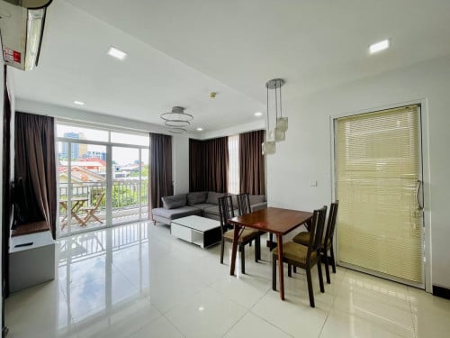 🍀Luxury 1-Bedroom for rent at Tonle Bassac Phnom Penh
