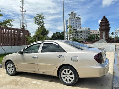 ឡានស្អាត​ មេីលផ្ទាល់បានជិះធ្វេីការរាល់ថ្ងៃ