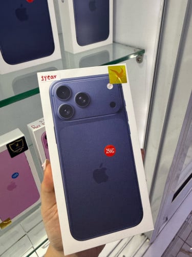 17 Pro Max 256GB ធានា Falcon