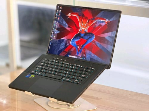 ASUS ROG Zephyrus M16 GU603ZM