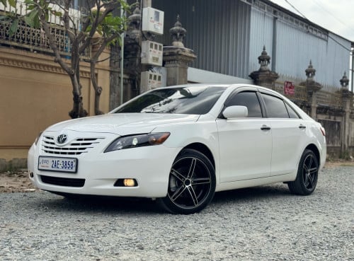 camry . 07_ LE  . ក្នុងលឿង