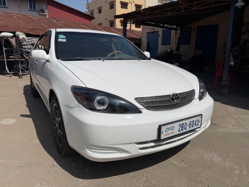 Camry xle ក្នុងលឿង ម្ចាស់ដេីម