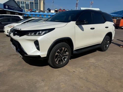 Fortuner 022 ថ្មីខ្លាំង៥មុឺនkmស្រីុន