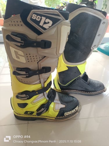 Gaerne SG12 and MX clothes