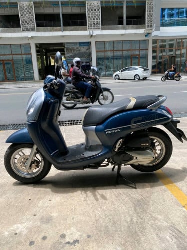 Honda scoopy 2021