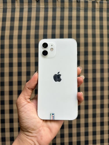 iPhone 12 អេក្រង់ថ្មី មានស្គេន 64g 140$