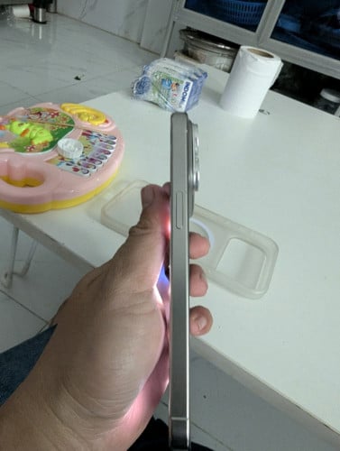 iPhone 15 pro max bypass only WiFi 256g អេក្រង់ស៊ិន