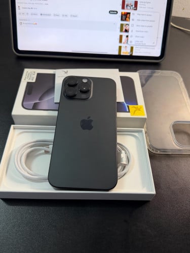 iPhone 16 pro max 512g នៅស្ទេីរដូចថ្មី 99.99%