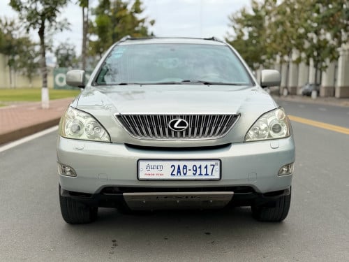 Lexus RX330 ឆ្នាំ 04 full option ប៉ុង1 ផ្សែងបារី