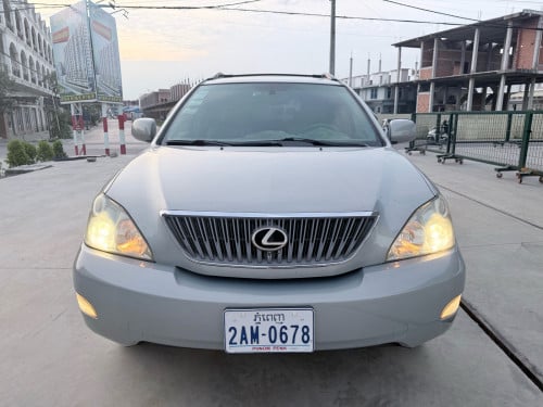 LEXUS RX330 2004 H-FULL ប៉ុងមួយ ក្នុងលឿង ពណ៌ផ្សែងបារី ប្រភេទលំដាប់មេឡាន