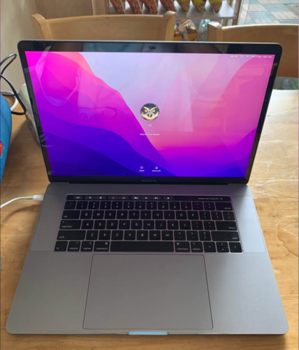 MacBook Pro 2019 15.4 inch