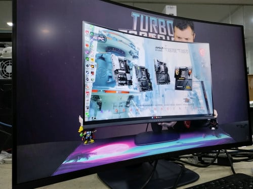 Monitor dell Alienware 32 gaming