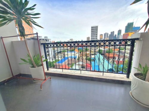 One bed at Russian market