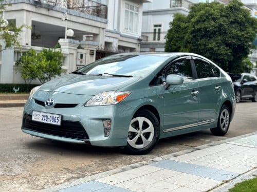 prius .012 . options .3 ឡានថ្មី