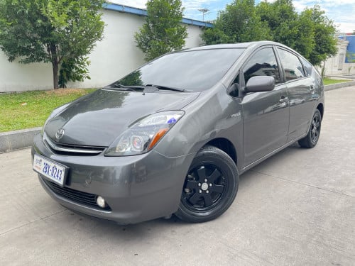 Prius 2007 full option ឡានថ្មីអត់ច្រេះអត់បុកប៉ះ លេខខ្ពស់(ម្ចាស់ដើម)