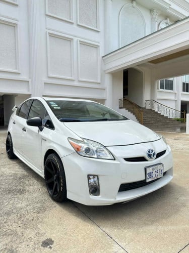Prius 2010 OP3 ឃ្មុំសុីន តំលៃ 16500$