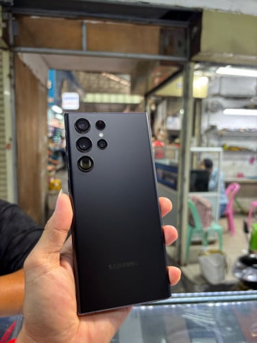 Samsung S22utra 128G Ram8G Sim2 eSIM បែកថាច់មុខតិច ខ្នងតិច