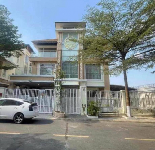 Single Corner Queen urgent renting