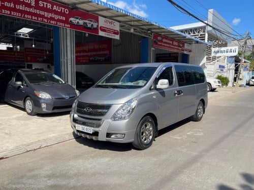 Starex 2013 VGT មិនដែលជួល