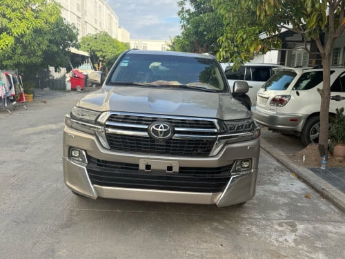 Toyota Landcruiser 2008 Full Option ម៉ាស៊ីន​ ម៉ាស៊ូត  2CH-xxxx
