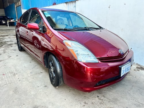 Toyota Prius 2005full 7500$