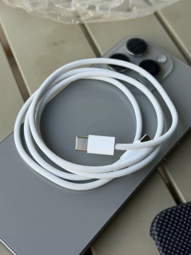 Type C iPhone 15 pro max Zin