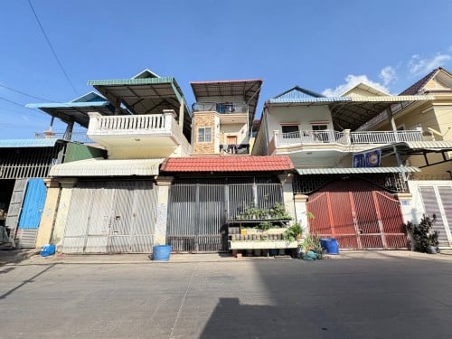 ផ្ទះលក់បន្ទាន់នៅខណ្ឌសែនសុខ ម្ដុំលូប្រាំ