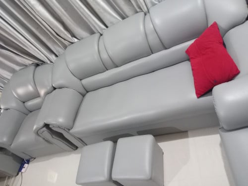 ឈុតសាឡុងធំលក់