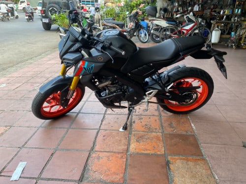 ម៉ូតូលក់