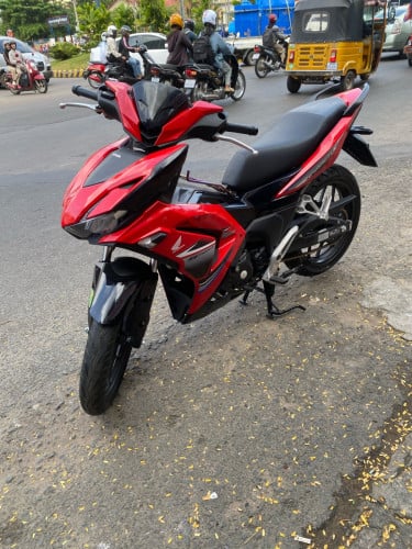 ម៉ូតូលក់