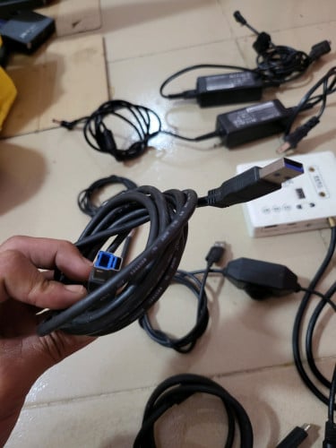 លក់ទាំងអស់នឹង