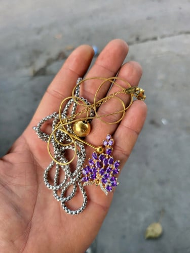 សុខសប្បាយហេងៗនៅមើលឃើញដូចក្នុងរូប