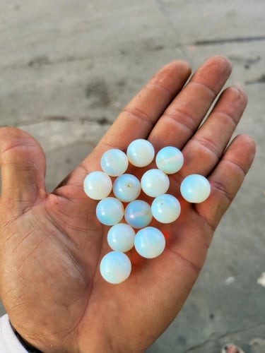 សុខសប្បាយហេងៗនៅមើលឃើញដូចក្នុងរូប