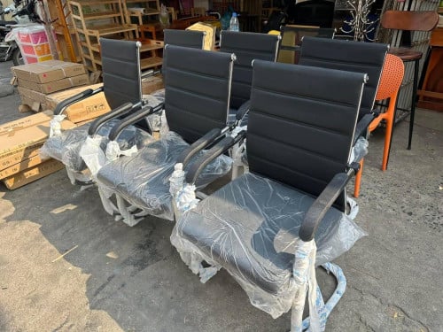 កៅអីស្បែក