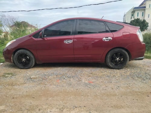 រថយន្តសម្រាប់ជួលជាថ្ងៃនិង សប្តាហ៍ ខែ